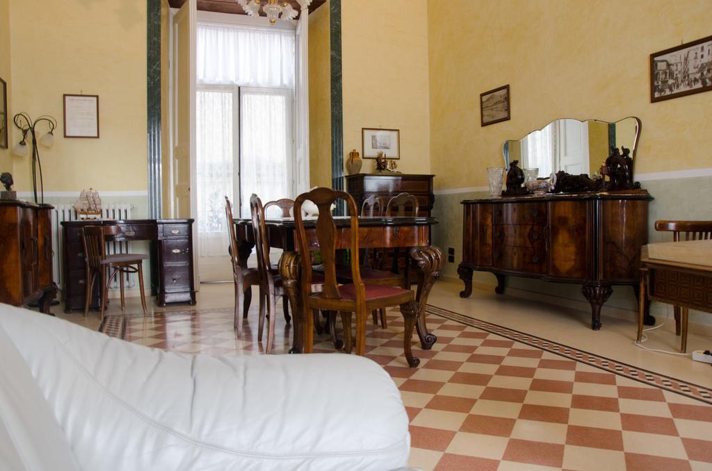 B&B Centrale Salerno Buitenkant foto