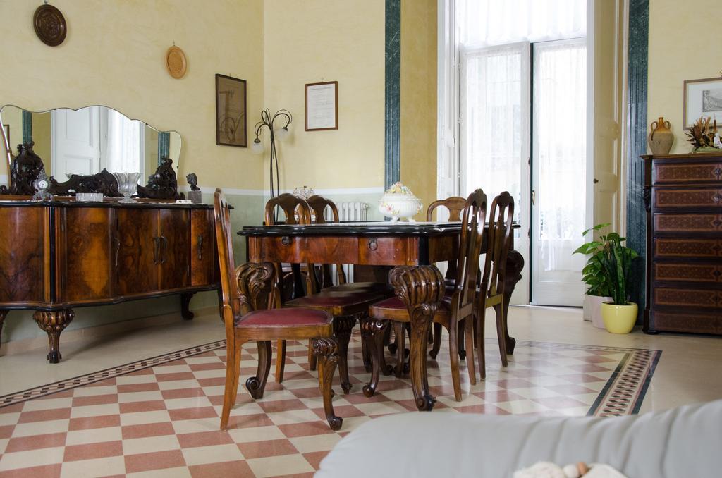 B&B Centrale Salerno Buitenkant foto