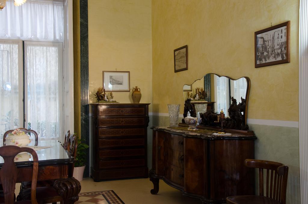 B&B Centrale Salerno Buitenkant foto