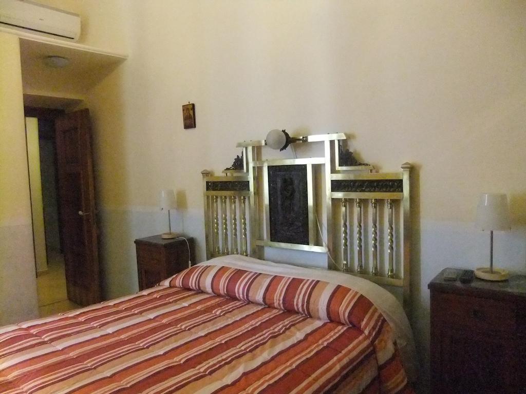 B&B Centrale Salerno Buitenkant foto