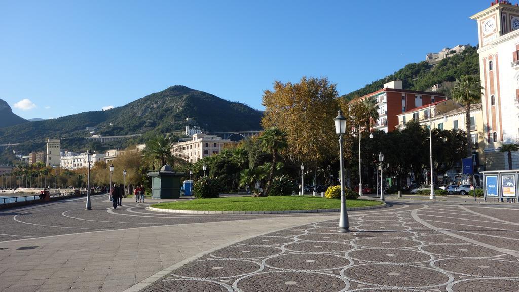 B&B Centrale Salerno Buitenkant foto