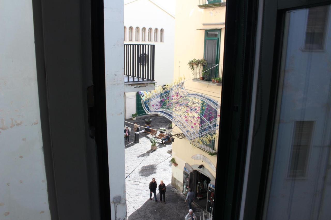 B&B Centrale Salerno Buitenkant foto