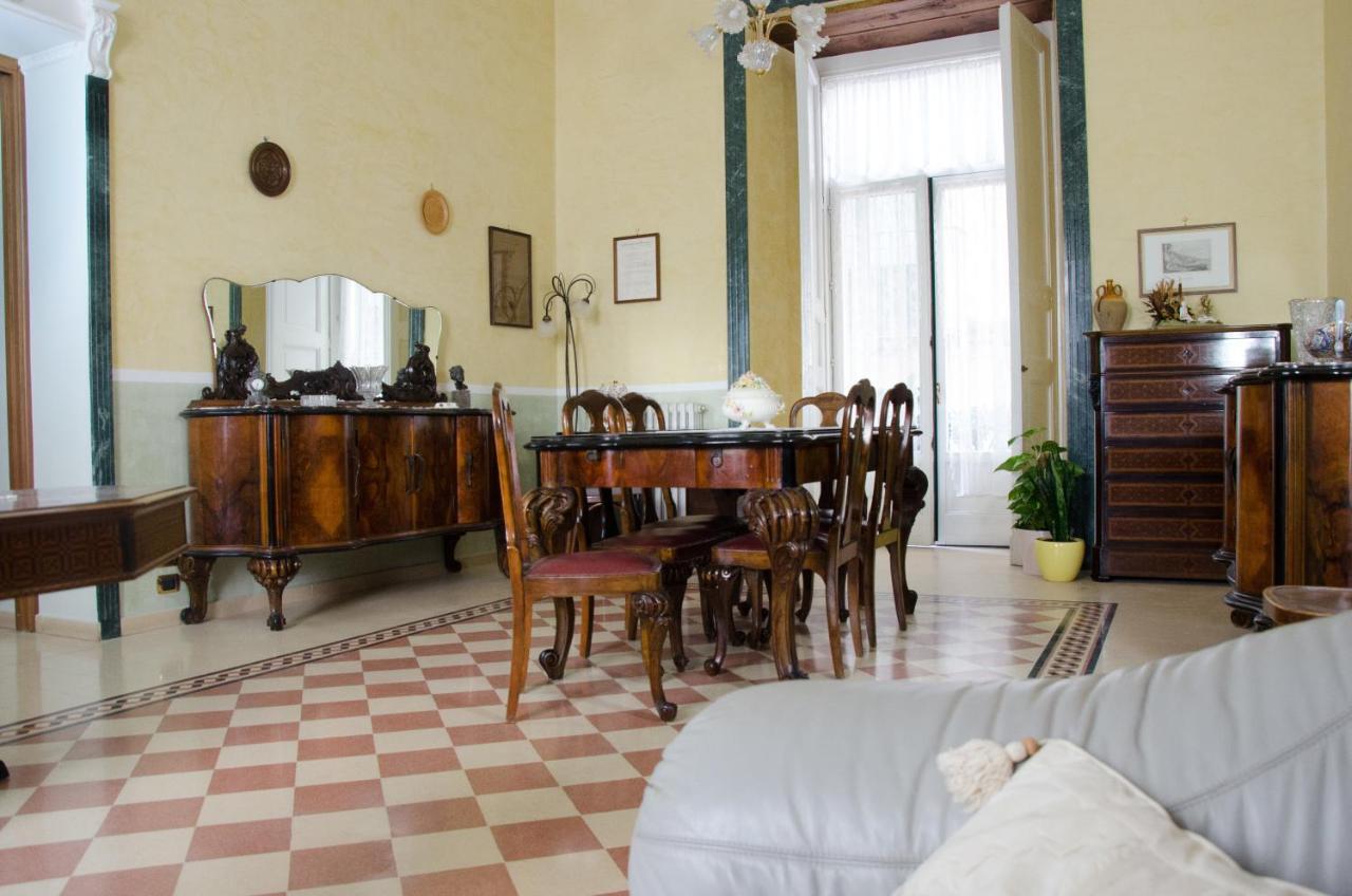 B&B Centrale Salerno Buitenkant foto